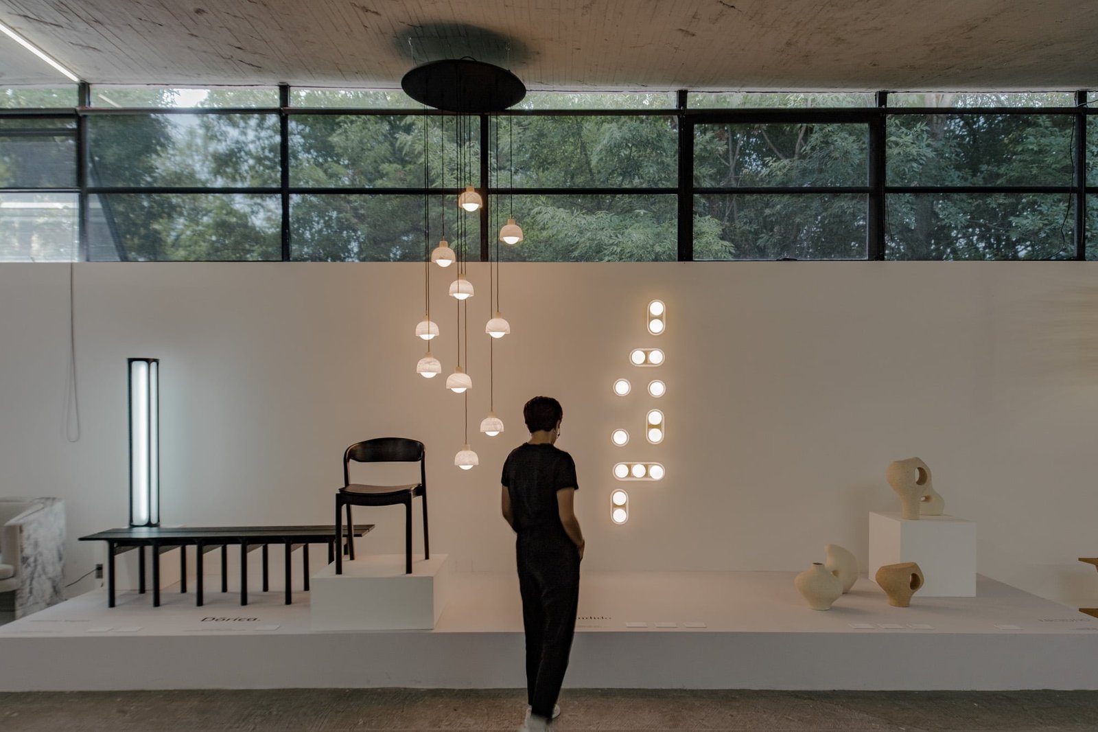 Exhibición de lámparas DBH 02 diseñadas por Bandido Studio en Galería XV Aniversario Design Week México 2023.